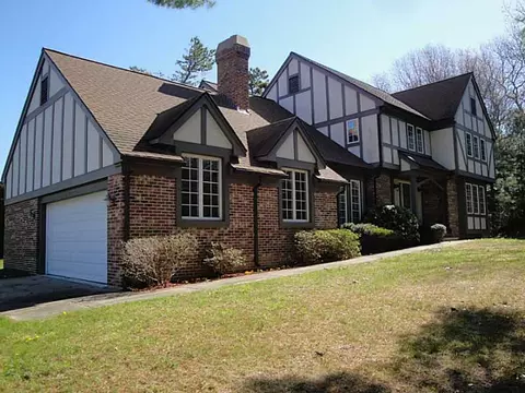 12 Andersen Ct, Westerly, RI 02891 photo 2