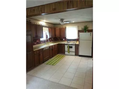 31 Relph St, Warwick, RI 02888 photo 3