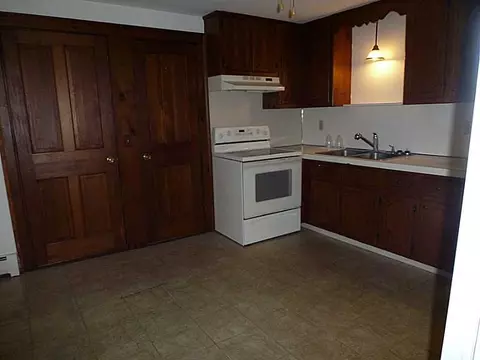 4 Tanyard Ln, Glocester, RI 02814 photo 5