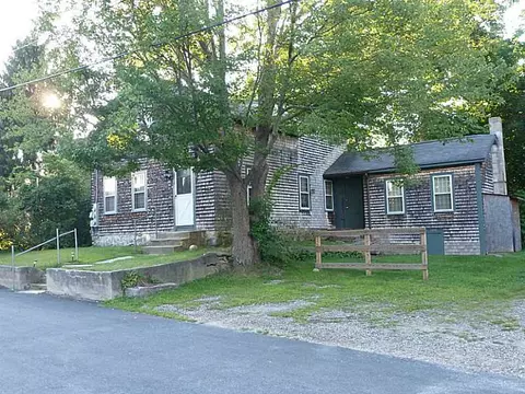 4 Tanyard Ln, Glocester, RI 02814 photo 1