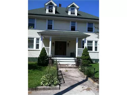 90 Wood Ave, Woonsocket, RI 02895 photo 2