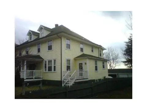 90 Wood Ave, Woonsocket, RI 02895 photo 3