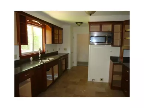 10 David Ave, Westerly, RI 02891 photo 2