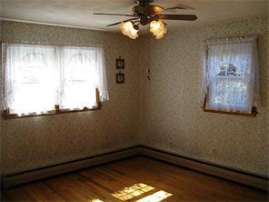 568 Buttonwoods Ave, Warwick, RI 02886 photo 6