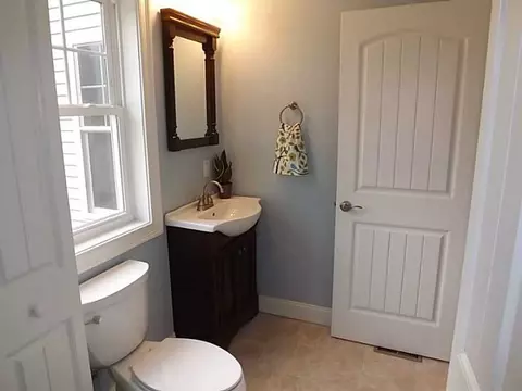 35 Juniper Ave, Warwick, RI 02886 photo 7