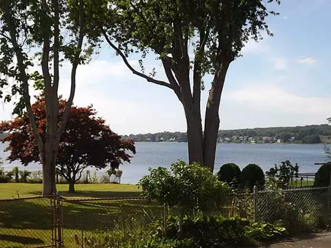 35 Juniper Ave, Warwick, RI 02886 photo 21
