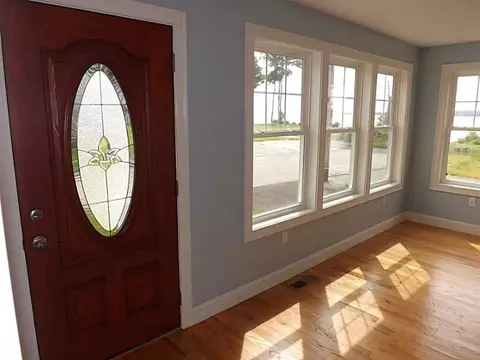 35 Juniper Ave, Warwick, RI 02886 photo 5