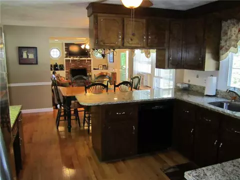 8 Silver Maple Dr, Coventry, RI 02816 photo 4