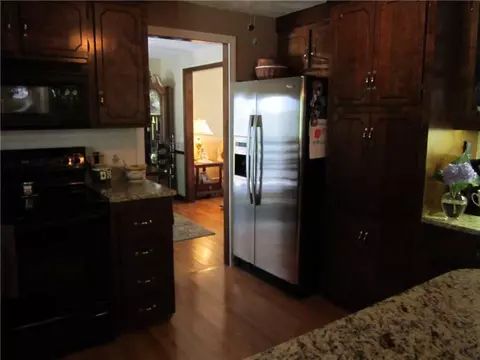 8 Silver Maple Dr, Coventry, RI 02816 photo 5