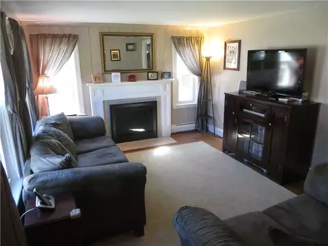 63 Harmony Ct, Warwick, RI 02888 photo 8