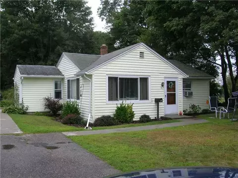 18 State St, Westerly, RI 02891 photo 1