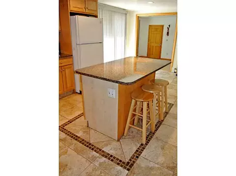 321 Cooper Hill Rd, Mapleville, RI 02839 photo 8