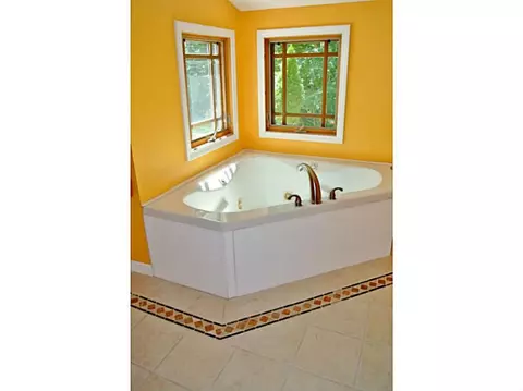 321 Cooper Hill Rd, Mapleville, RI 02839 photo 11