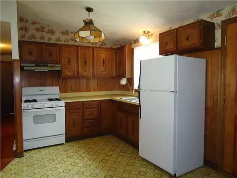 79 Scranton Ave, Warwick, RI 02888 photo 5
