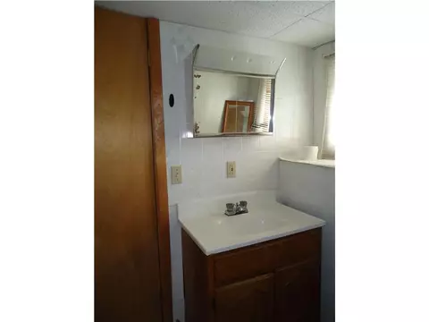 79 Scranton Ave, Warwick, RI 02888 photo 19