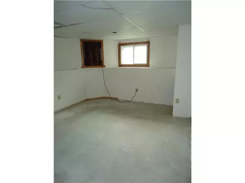 79 Scranton Ave, Warwick, RI 02888 photo 14