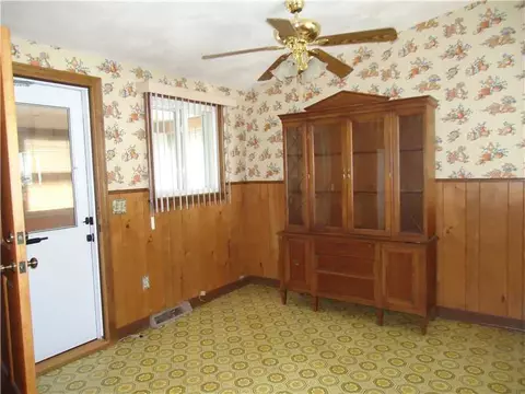 79 Scranton Ave, Warwick, RI 02888 photo 6