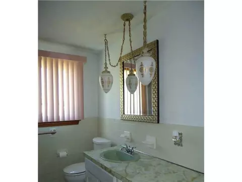 79 Scranton Ave, Warwick, RI 02888 photo 12