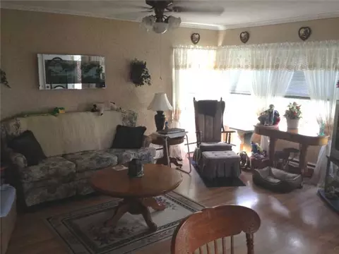 48 Farm St, Woonsocket, RI 02895 photo 2