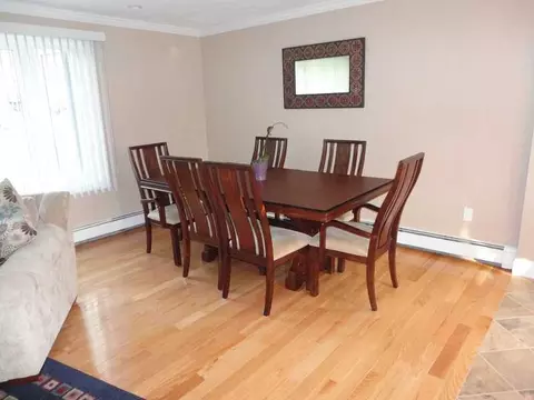 21 Hezekiah Dr, Warren, RI 02885 photo 3