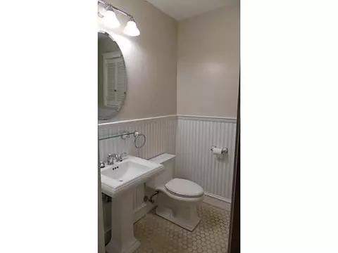 290 Fair St, Warwick, RI 02888 photo 11