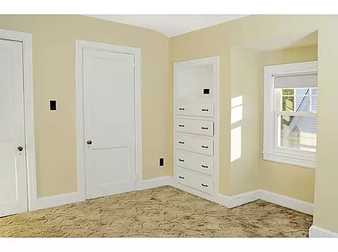 32 Mayfair Rd, Warwick, RI 02888 photo 16