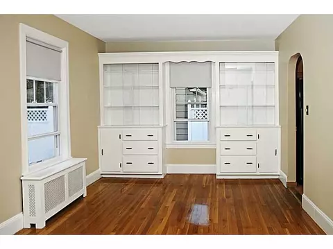 32 Mayfair Rd, Warwick, RI 02888 photo 10
