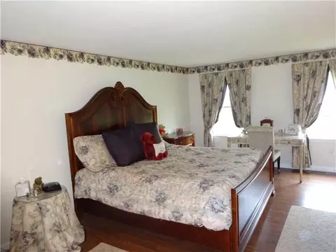 74 Suzanne Dr, Raynham, MA 02767 photo 12