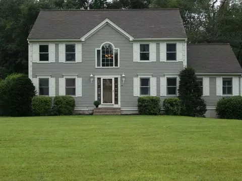 74 Suzanne Dr, Raynham, MA 02767 photo 1