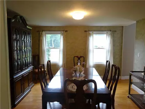74 Suzanne Dr, Raynham, MA 02767 photo 8
