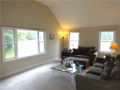74 Suzanne Dr, Raynham, MA 02767 photo 7