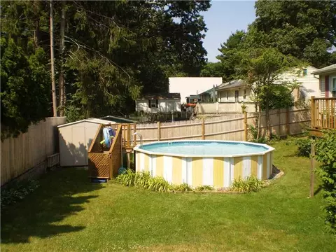 30 Amsterdam Ave, Warwick, RI 02889 photo 7
