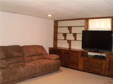 30 Amsterdam Ave, Warwick, RI 02889 photo 20
