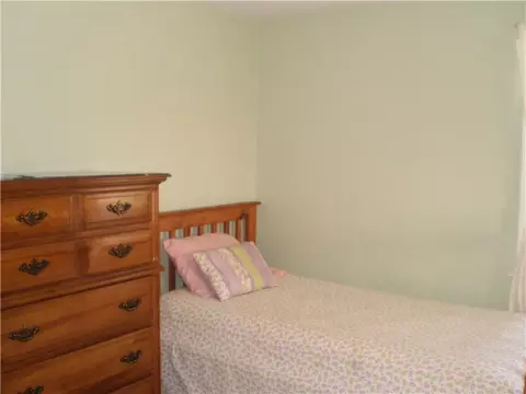 30 Amsterdam Ave, Warwick, RI 02889 photo 18