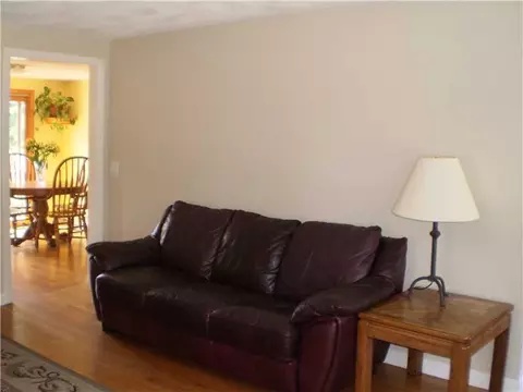 30 Amsterdam Ave, Warwick, RI 02889 photo 10