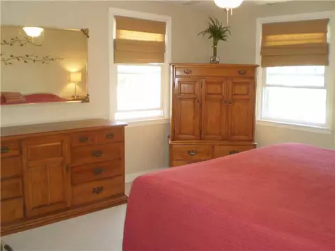 30 Amsterdam Ave, Warwick, RI 02889 photo 17