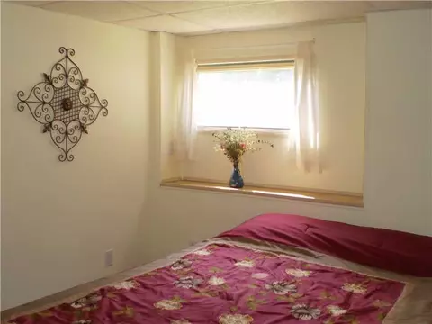 30 Amsterdam Ave, Warwick, RI 02889 photo 23