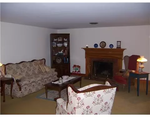 75 George St, Warwick, RI 02888 photo 10