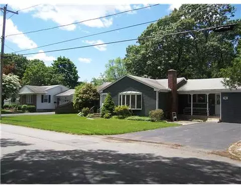 75 George St, Warwick, RI 02888 photo 1