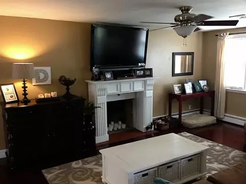 71 Inez Ave, Warwick, RI 02886 photo 3