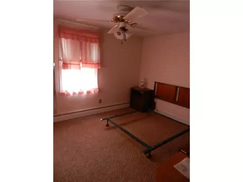 39 Clayton Rd, Warwick, RI 02886 photo 9