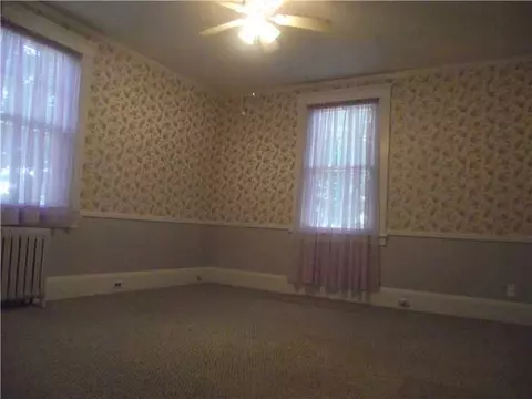 48 Maple St, Woonsocket, RI 02895 photo 15