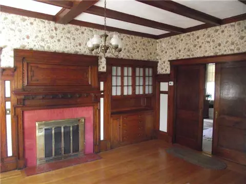 48 Maple St, Woonsocket, RI 02895 photo 8