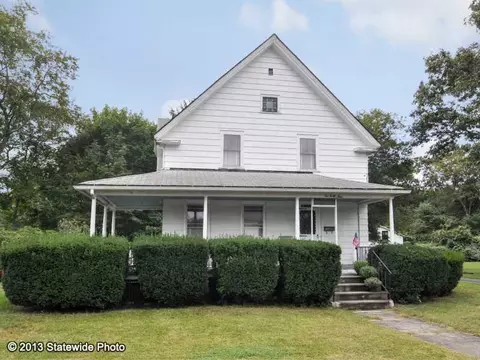 244 Beach Ave, Warwick, RI 02889 photo 1