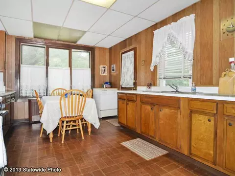 244 Beach Ave, Warwick, RI 02889 photo 8