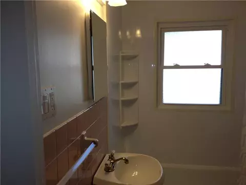 93 Pine Crest Dr, East Providence, RI 02915 photo 8