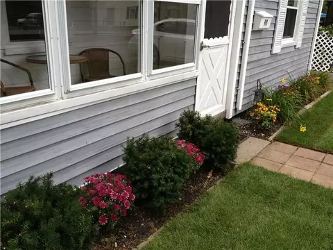 93 Pine Crest Dr, East Providence, RI 02915 photo 14