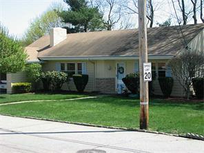 68 Pleasant View Rd, Warwick, RI 02888 photo 1