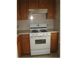 92 Gilbert St, Woonsocket, RI 02895 photo 9