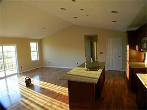 63 Danielle Dr, Woonsocket, RI 02895 photo 4
